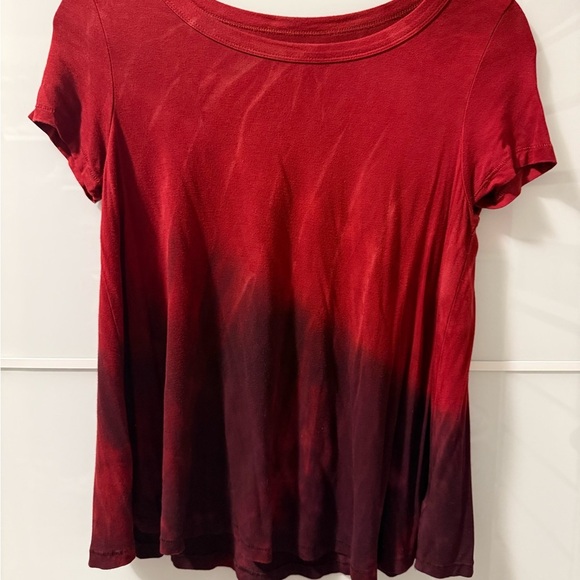 A&E Women's Red Ombre Soft & Sexy T - Picture 1 of 4